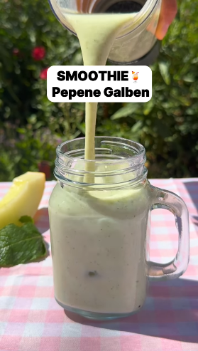 Reteta-Smoothie-cu-Pepene-Galben